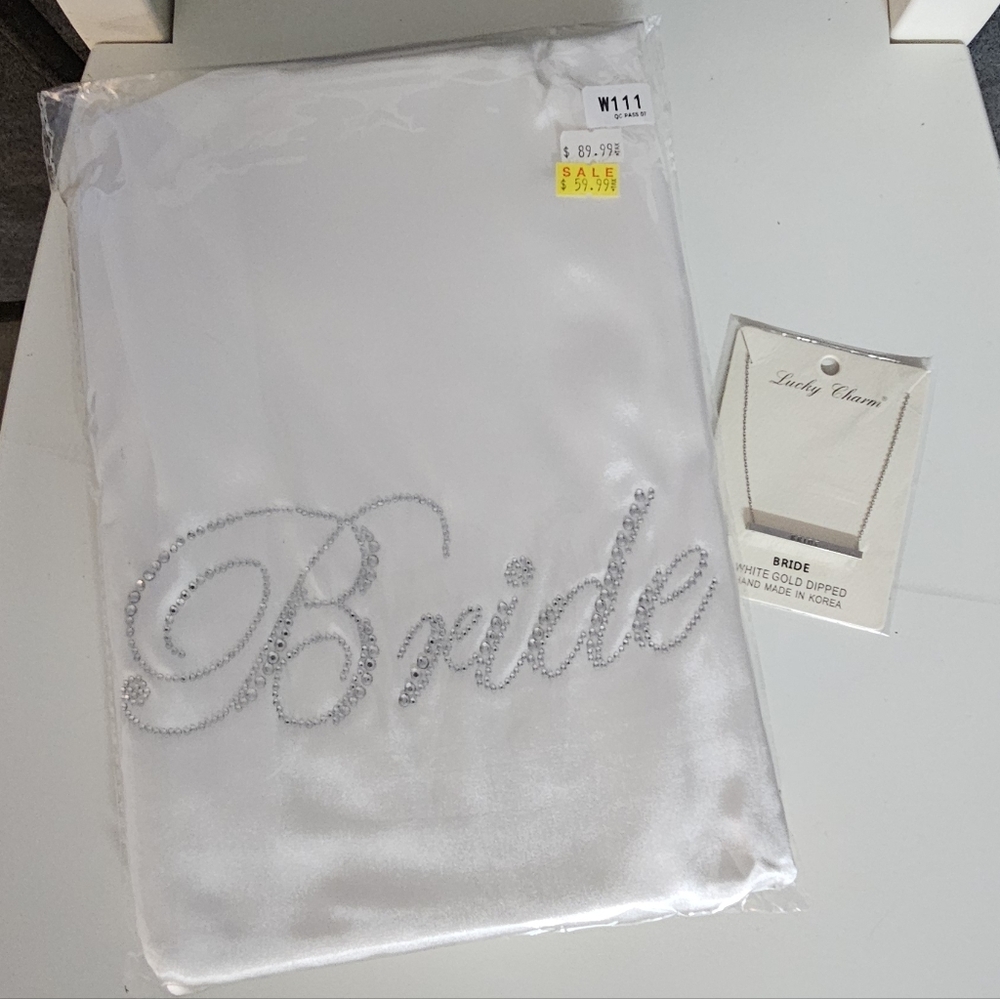 Bride Silky White Robe & Silver Bar Necklace Set